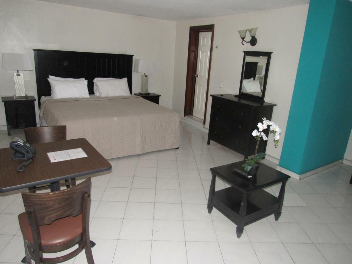Constellation Hotel Puerto Príncipe Exterior foto
